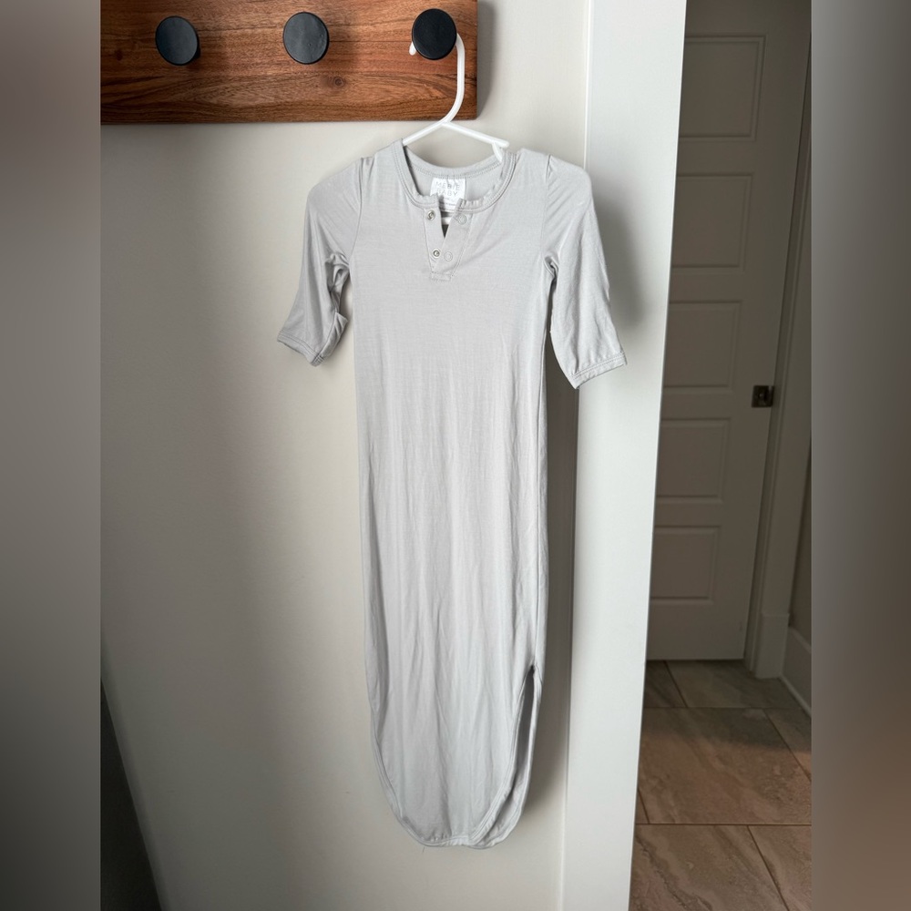 Mebie Baby Knotted Gown 0-3MO